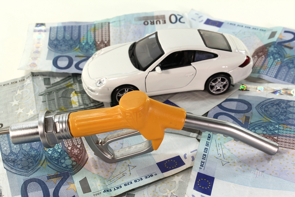 Geplante Spritpreisbremse Rund 12,2 Cent Entlastung je Liter